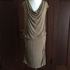 Tan knit drape neck dress w ruching at waist M